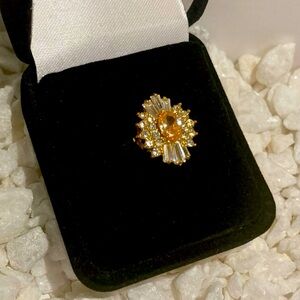 gold yellow diamond ring